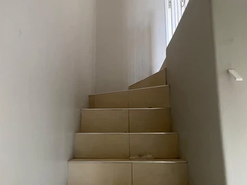 2 Bedroom Flat & Apartment