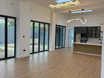 4 Bedroom Garden Flat