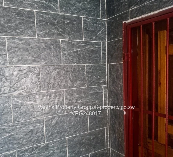 Glen Norah A house for sale