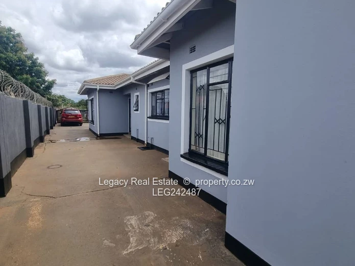 Elegant Belvedere West Property with Income-Generating Cottage