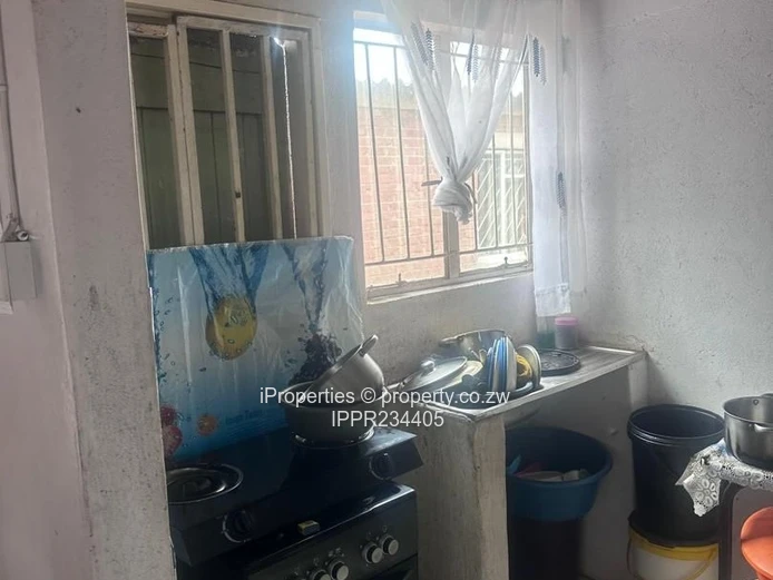 Neat 3-Bedroom Home in Stoneridge (200sqm)