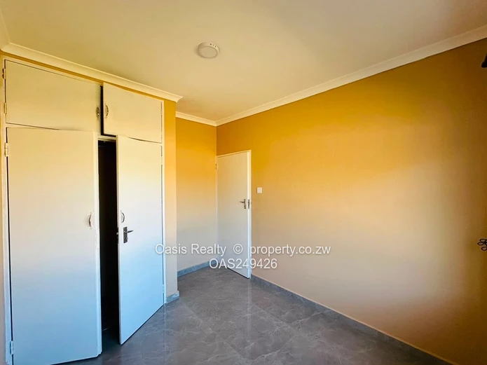 Conveniently Located Semi-detached 3 Beds Home For Rent