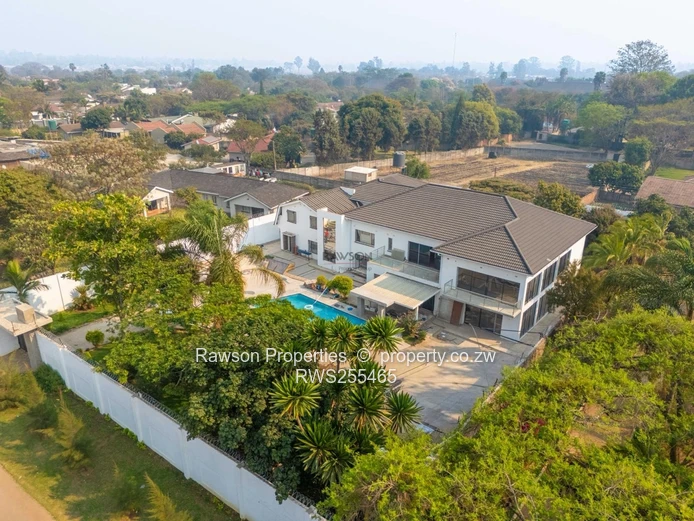 EMERALD HILL GEM – SPACIOUS, Secure & Versatile