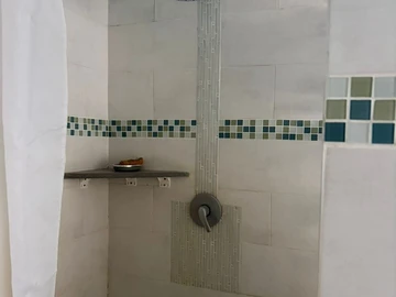 3 Bedroom Flat & Apartment
