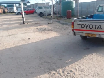 Commercial & Industrial Land