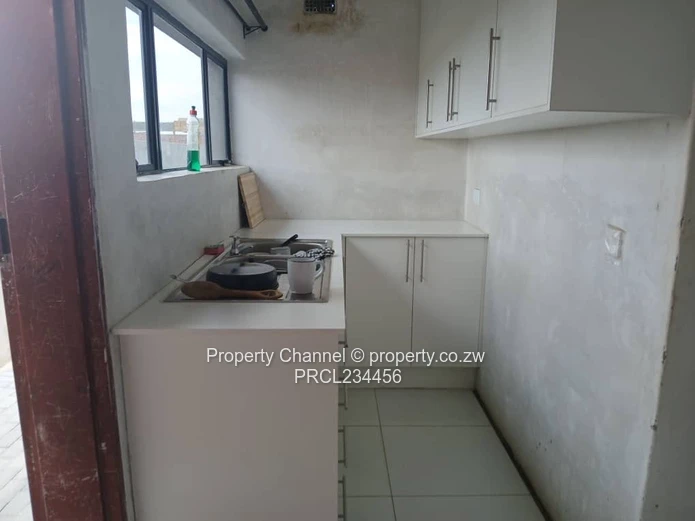 Mabvazuva Estate 3 Bed House - Secure Complex