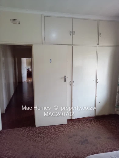 Well Located Hillside House for Sale (Sole Mandate)