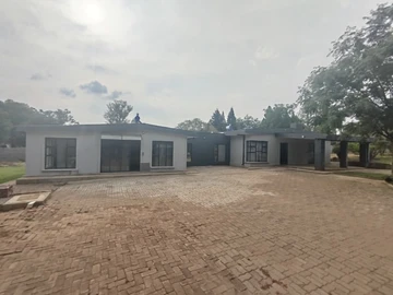 6 Bedroom House