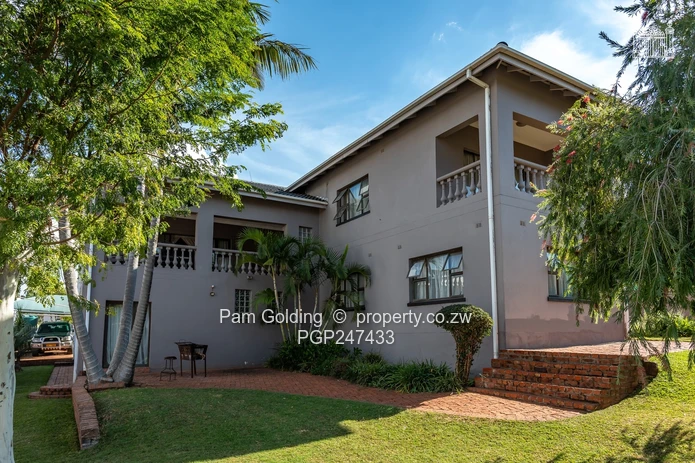 4 Bedroom House for Sale in Borrowdale Brooke (Sole Mandate)