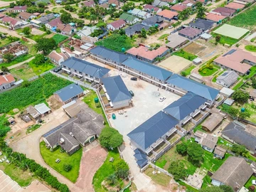 2 Bedroom Flat & Apartment