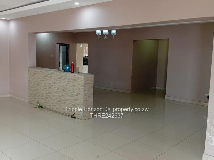 Modern 5-Bed Sandton Park Home with Stylish Kitchen & Borehole