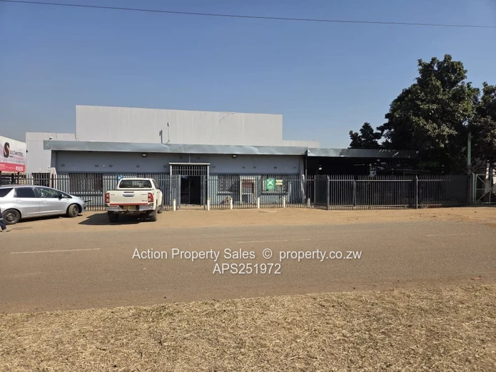 Warehouse For Sale In Graniteside!