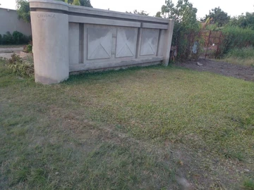 Stands & Residential Land