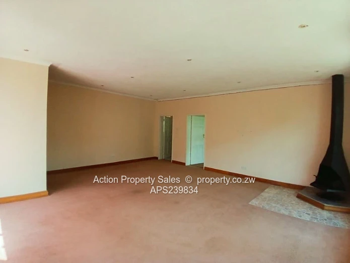 Magnificent Family Home For Sale on Folyjon Crescent! 