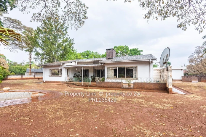 1-Acre Corner Stand with Spacious Family Home (Sole Mandate)