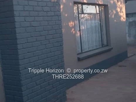 3-Bed Cranborne Home with Verandah, Flatlet cottage & Garden