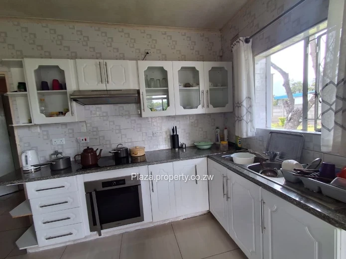 A Lovely Home in a Peaceful area near Lundi Park Golf Course