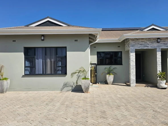 3 Bedroom Garden Flat