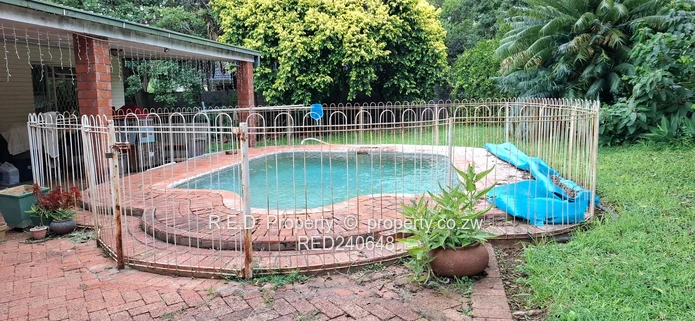 Add Your Touch to a Well-Positioned Family Home In Ilanda