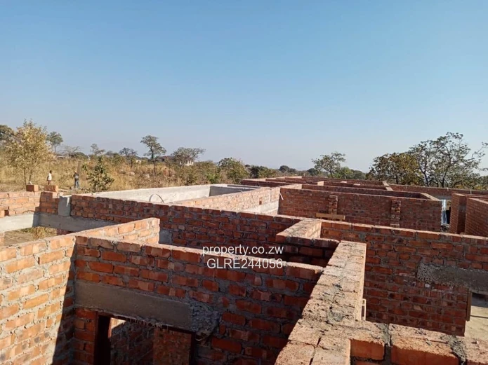 Crowhill Views: 5-Bed Entertainer with Pool & Garden