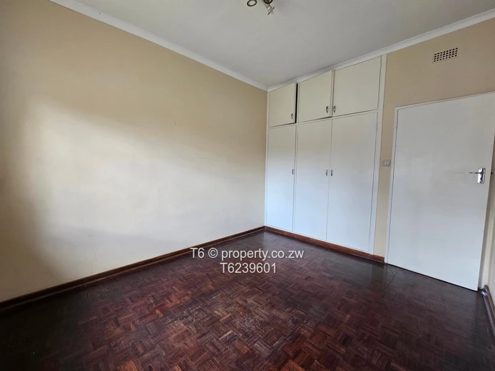 2-Bedroom Garden Flat | Chadcombe