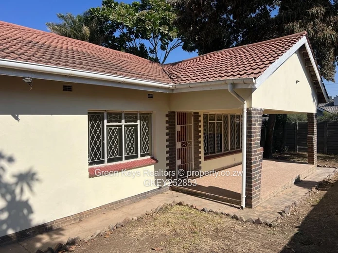 Zimre park 4 beds to rent
