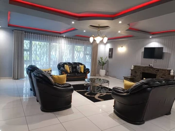 5 Bedroom House