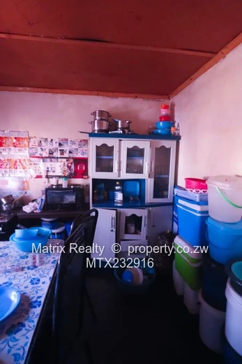 4 Bedroom House for Sale in Kuwadzana