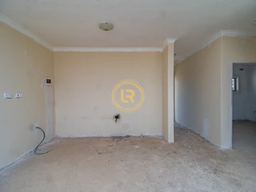 2 Bedroom Flat & Apartment