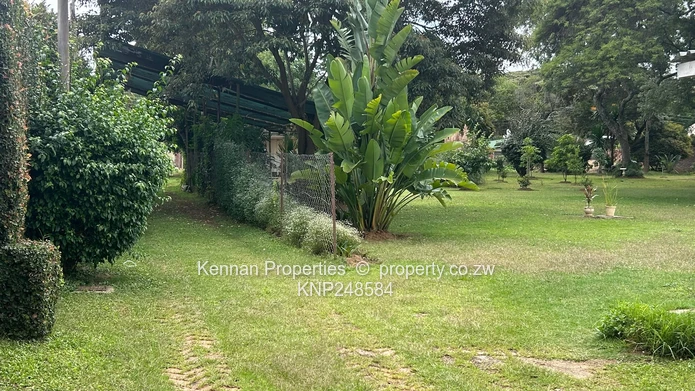 Prestigious Borrowdale Rental – Space, Comfort & Timeless Charm