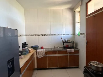 2 Bedroom Flat & Apartment