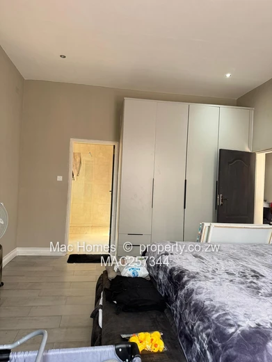 A choice of 3 Cluster Homes with 4/3 bedrooms in Peakwood Village