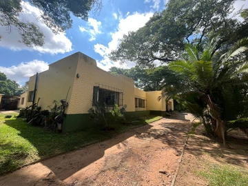 4 bedroom home with outbuildings on Chiremba Road - commercial potential! 