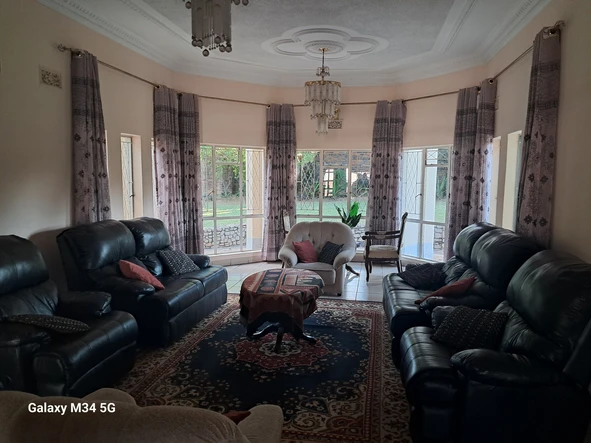 6 Bedroom House