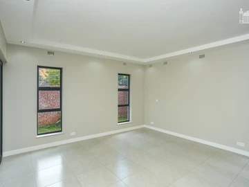 4 Bedroom Garden Flat