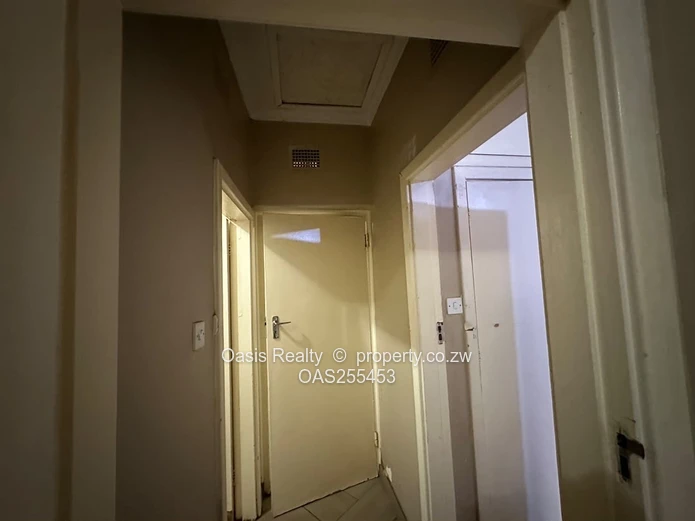 Conveniently Located Flat For Rent