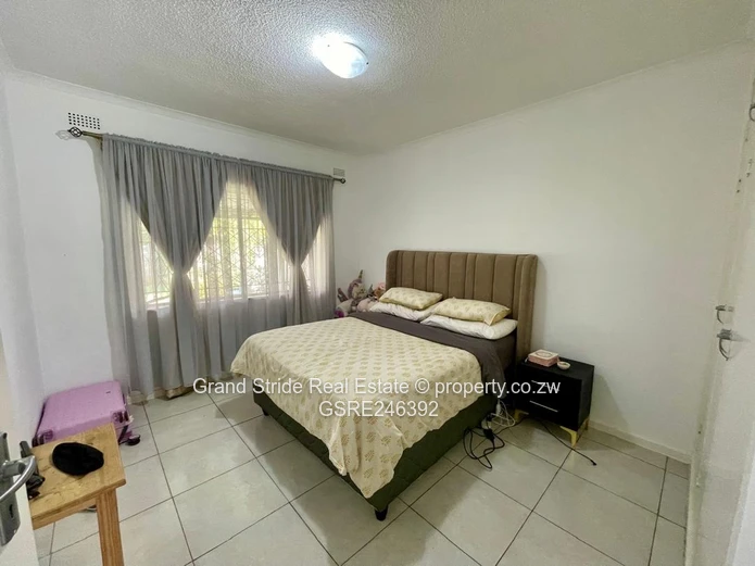 Garden Flat In Avondale