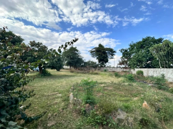 Commercial & Industrial Land