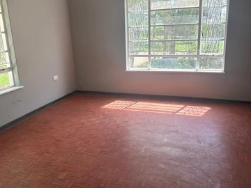 2 Bedroom Flat & Apartment