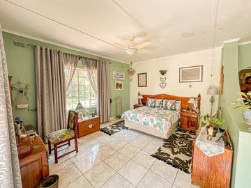 9 Bedroom House
