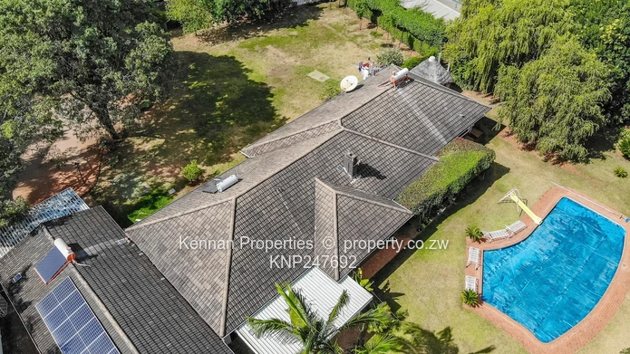 Four bedroom home in an excellent location with a cottage, pool and a prolific borehole (Sole Mandate)