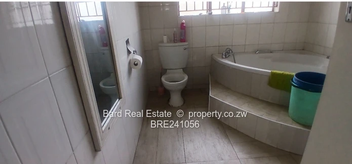 5 bed house to let (Sole Mandate)