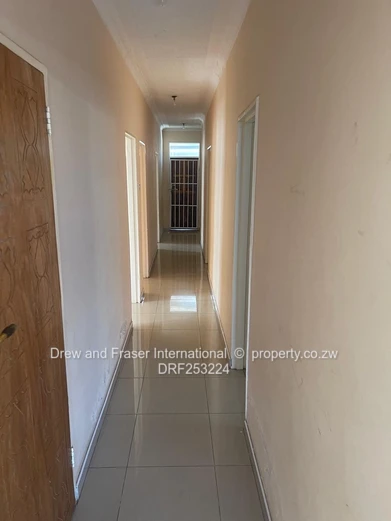 Zengeza 5 Ext 4 Bed Home - Fitted Kitchen, En-suite & Solar