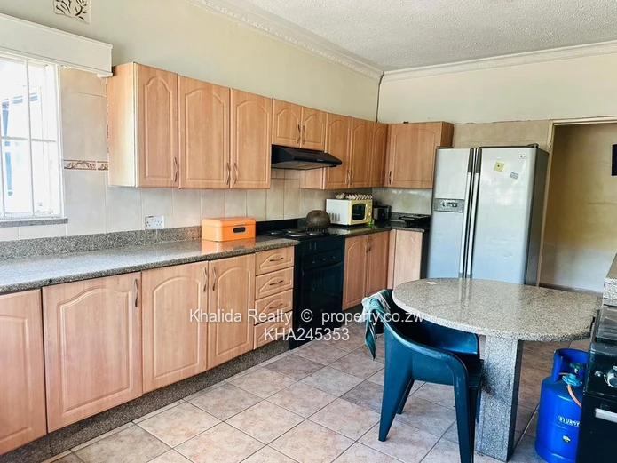 Chadcombe 3 Beds House With a 2 Beds Cottage For Sale