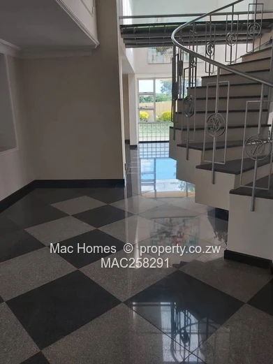 MT PLEASANT - 10 Bedroom Upmarket Mansion 