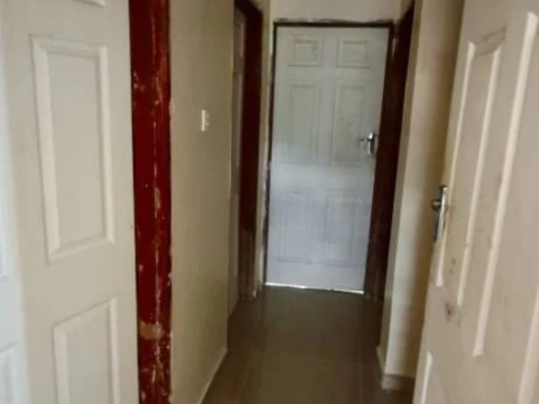 3 Bedroom Flat & Apartment