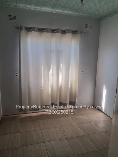 Damofalls Phase 4 House to rent available 1 July!