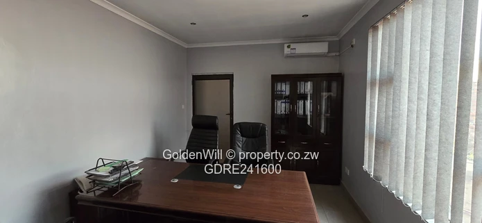 Southly Park Garage/Warehouse/Offices  For Rental 