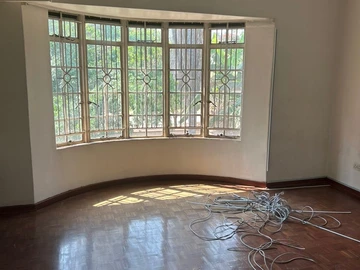 3 Bedroom Flat & Apartment