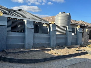4 Bedroom House